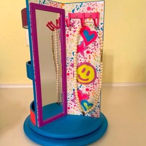 Justice Three-Sided Spinning Jewelry Holder